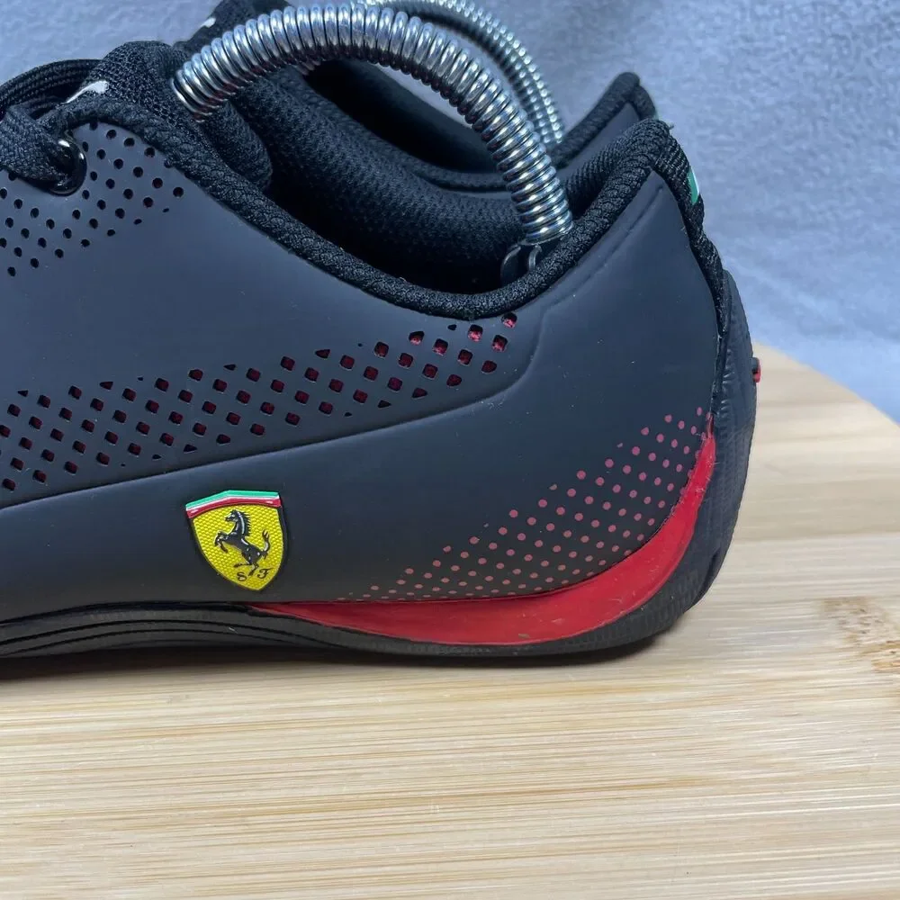 Puma Ferrari Drift Cat 5 Ultra Youth Size 5C Black Athletic Shoes Sneakers